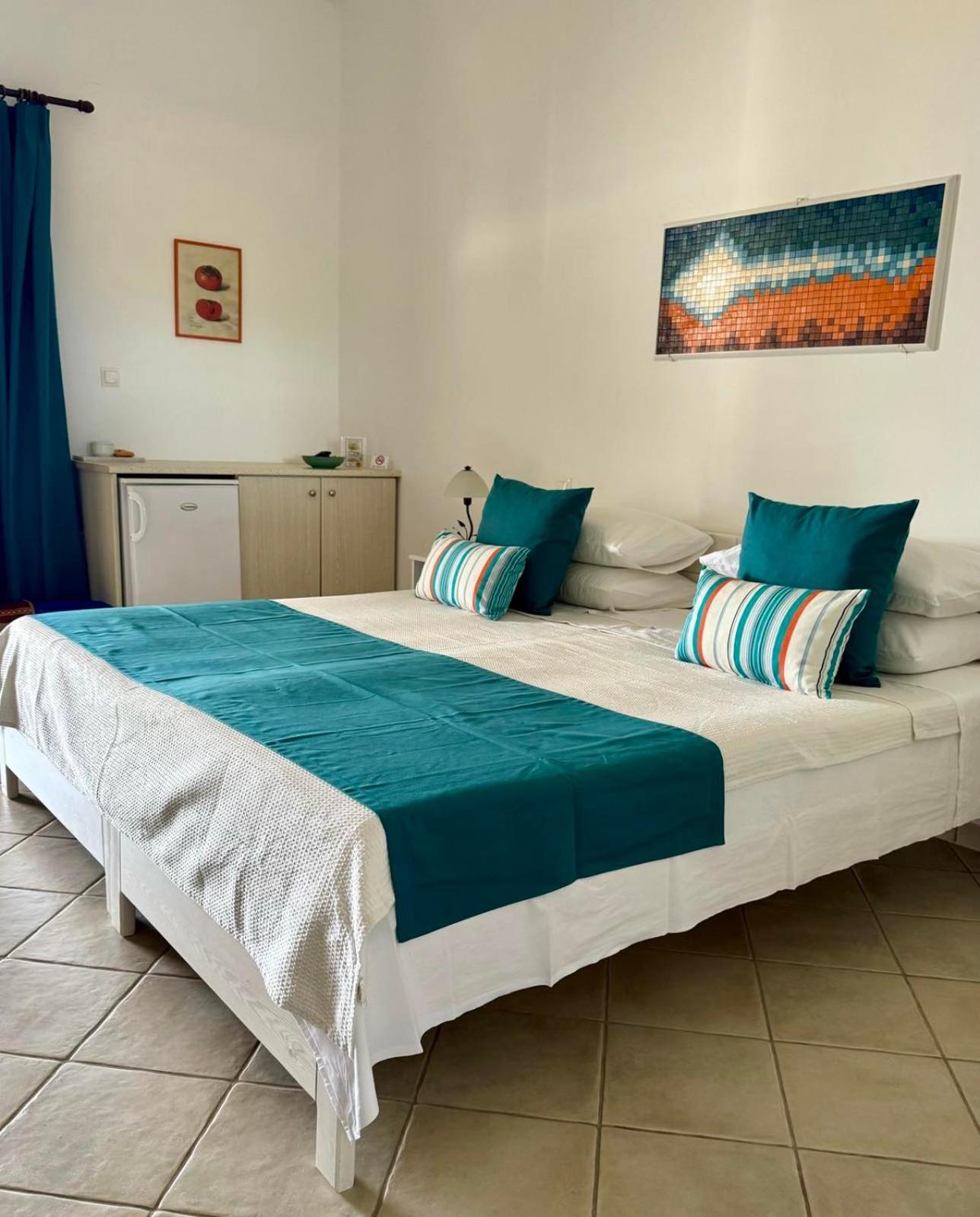 Syrou Lotos Studios & Apartments (Adults Only) Kini Rum bild