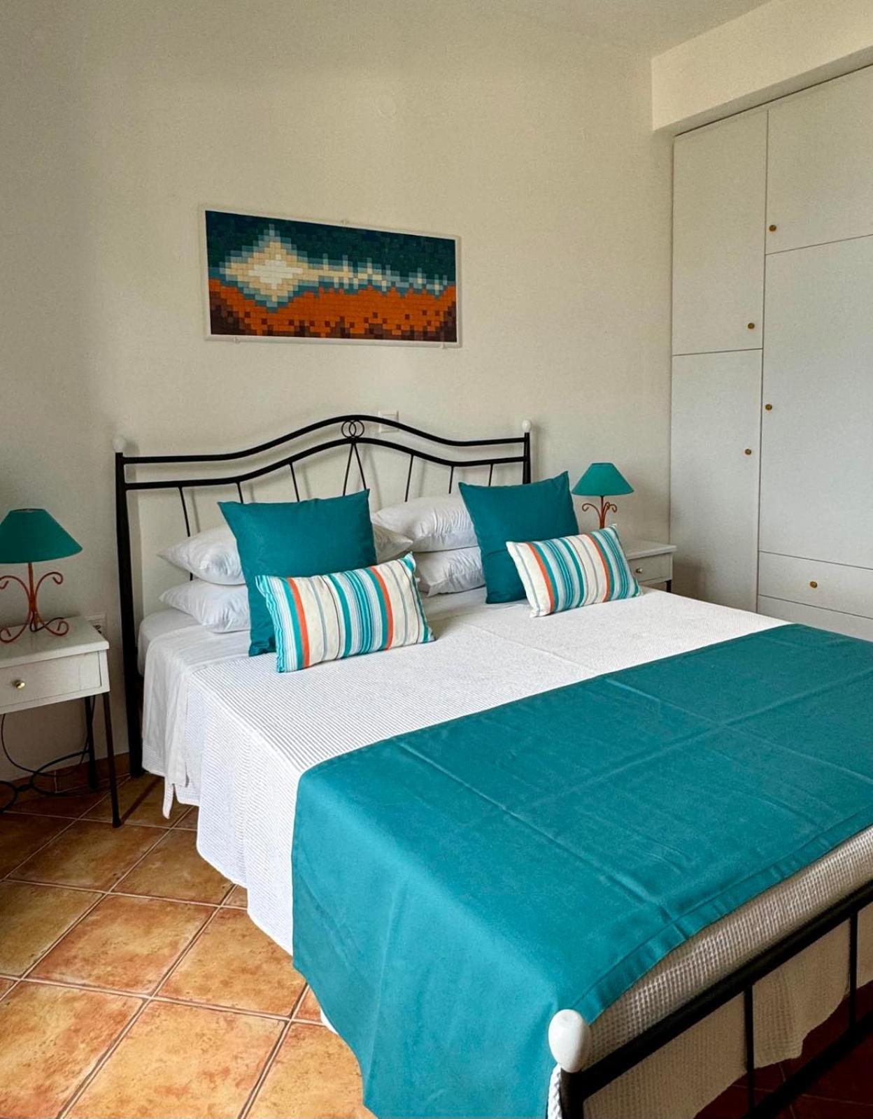 Syrou Lotos Studios & Apartments (Adults Only) Kini Rum bild